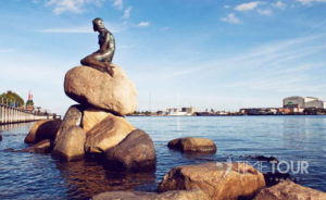 Wycieczka firmowa do Kopenhagi - syrenka, symbol miasta