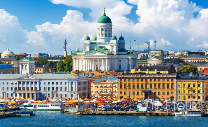 Wycieczka firmowa do Helsinek - katedra, Pałac Prezydencki i targ rybny
