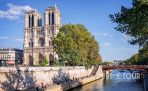 Wycieczka firmowa do Paryża - katedra Notre Dame i wyspa la Cite