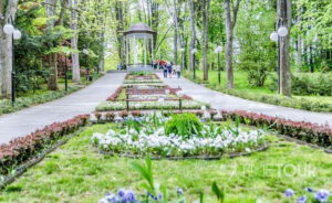Wycieczka szkolna do Polanicy Zdroju - park uzdrowiskowy