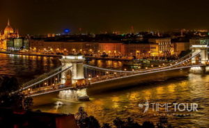 Wycieczka szkolna do Budapesztu - Dunaj i Most Łańcuchowy nocą