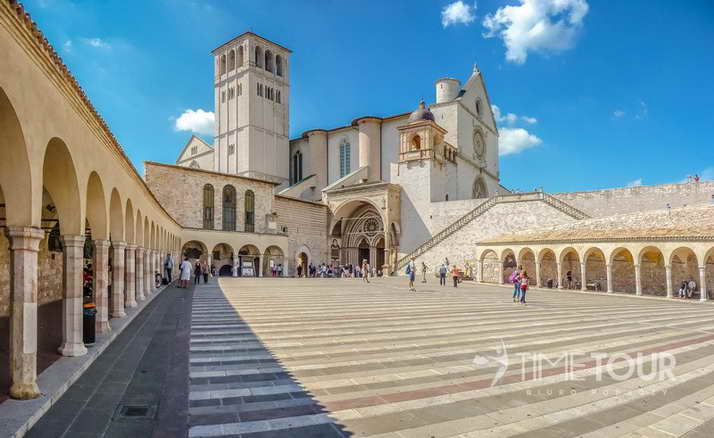 Wycieczka szkolna do Włoch - Asyż i bazylika św. Franciszka
